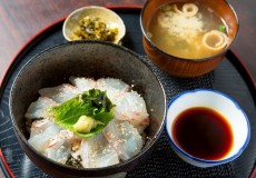 城下町と漁師町の人気店が勢揃い（和歌山市・加太）