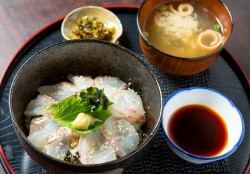 城下町と漁師町の人気店が勢揃い（和歌山市・加太）