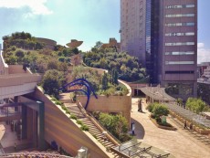 なんばパークス