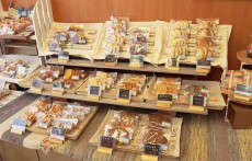 コッペパンと焼き菓子のお店 アンパーユ UNEPAILLE