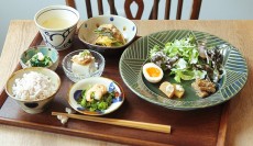 器とカフェあいいろ