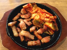 みやぶたと沖縄料理 沖炭