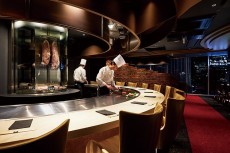 ニュー松坂 難波御堂筋店