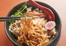 麺屋 うさぎ 泉田中