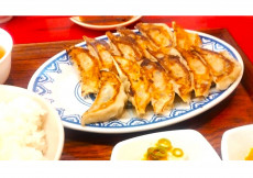 大衆中華と餃子専門 まるい飯店