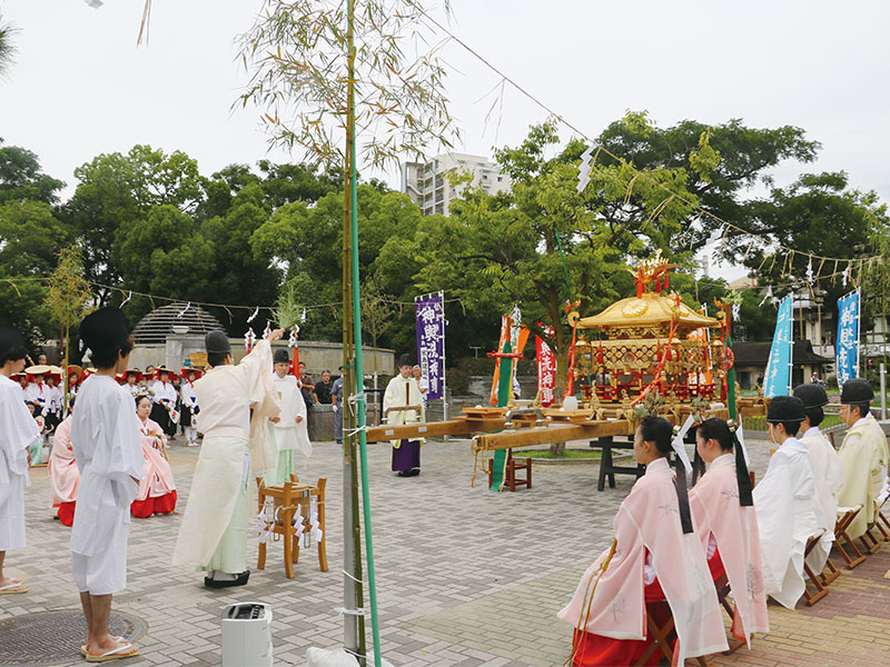 神輿洗神事