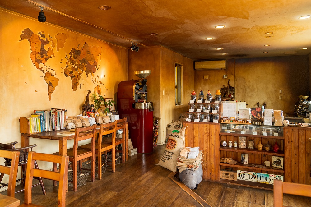自家焙煎工房カフェlittleisland 狭山内装