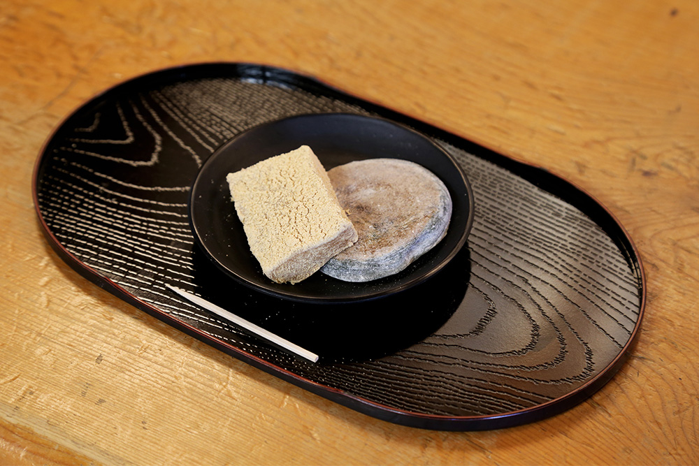 「焼餅」と「くるみ餅」