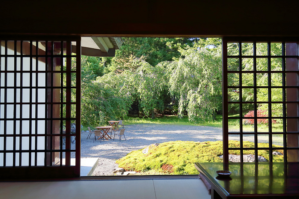 寺cafe成慶院 店内