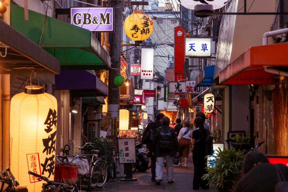 ウラなんば路地