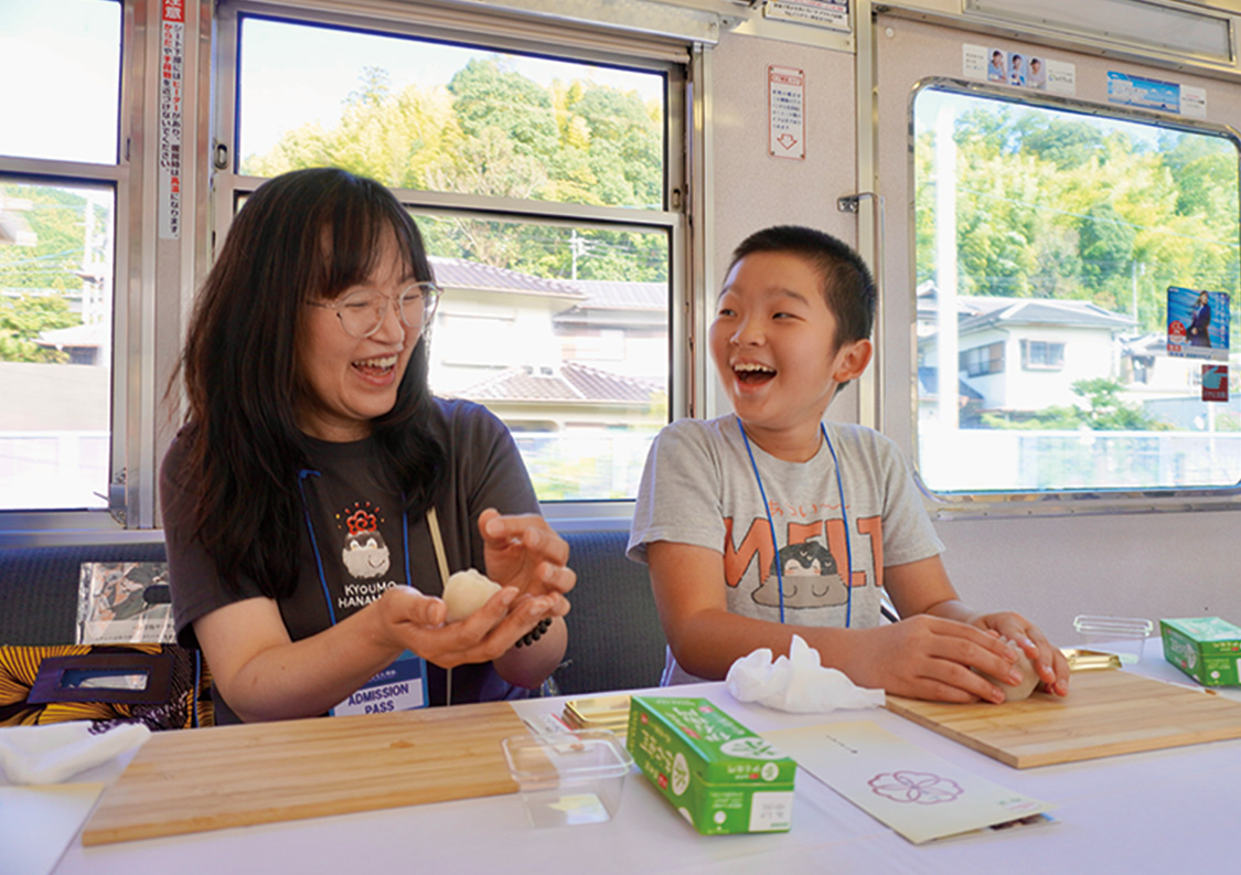 「あまもん列車」車内