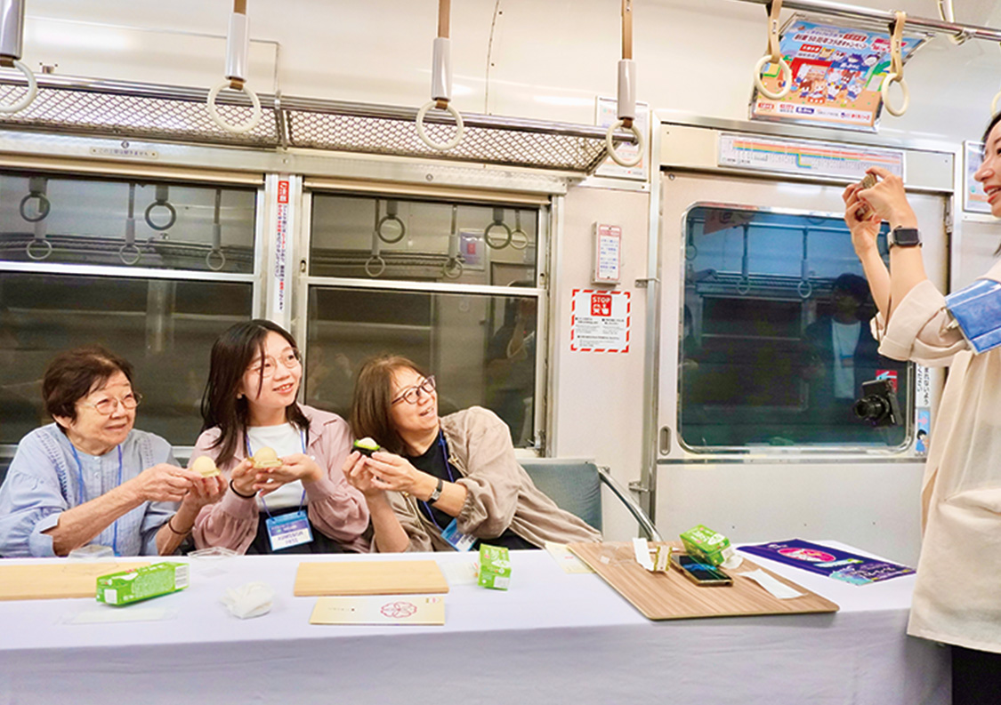 「あまもん列車」車内