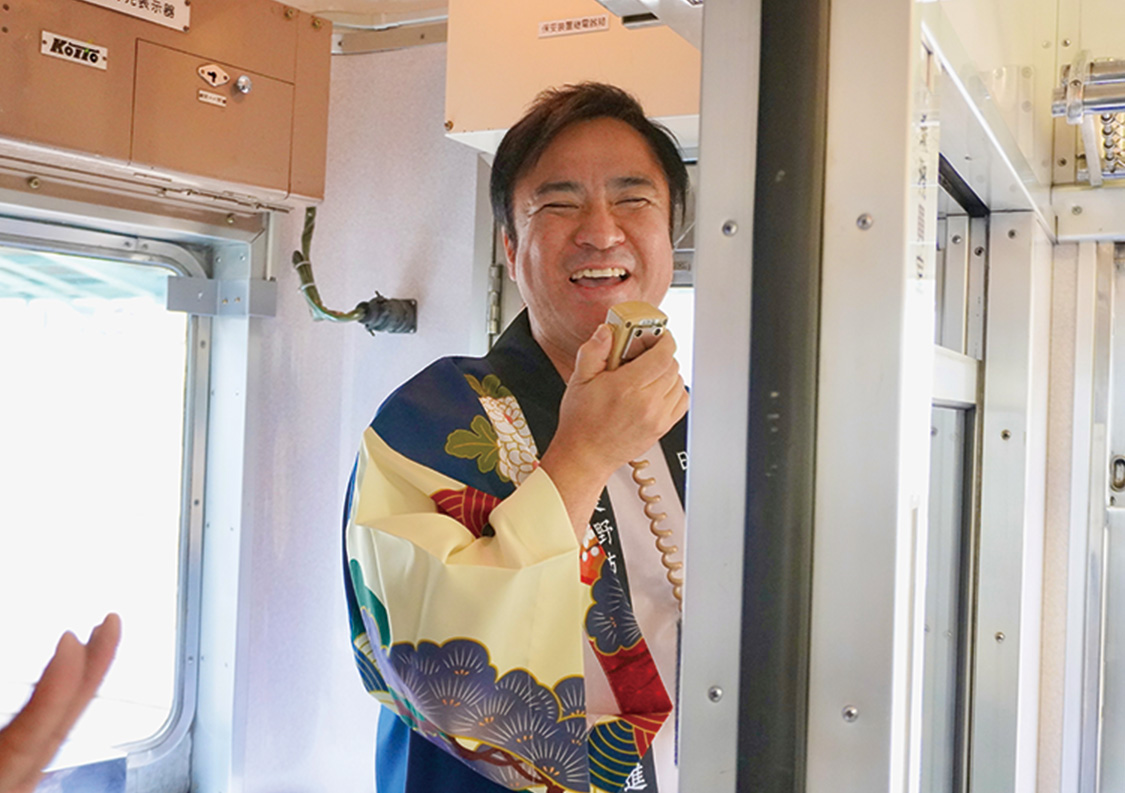 「あまもん列車」車内