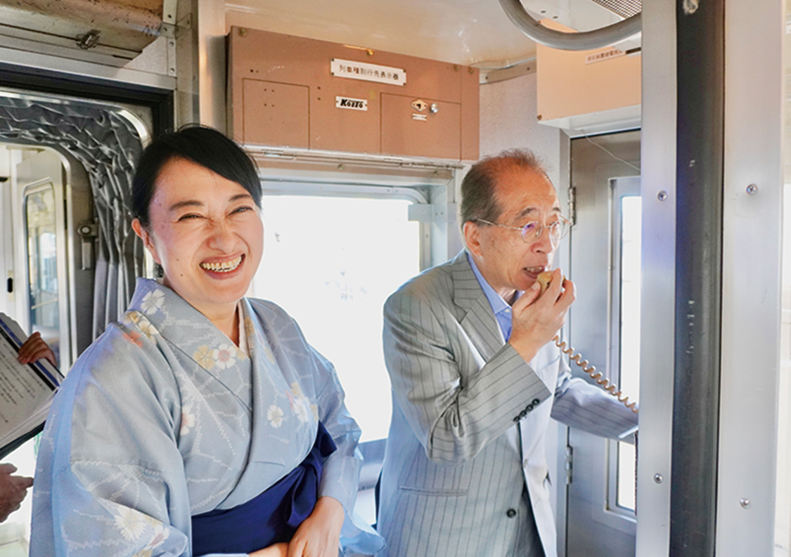 「あまもん列車」車内