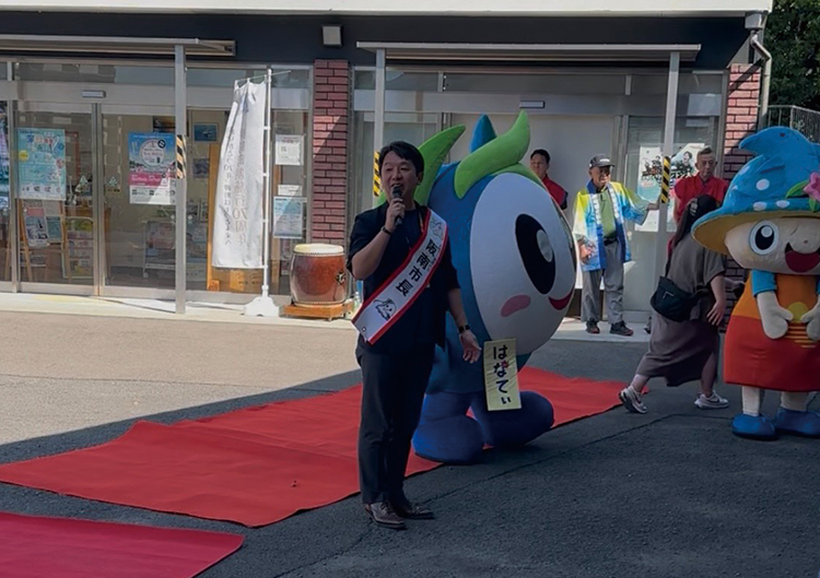 「グレーターミナミTRAIN」車内